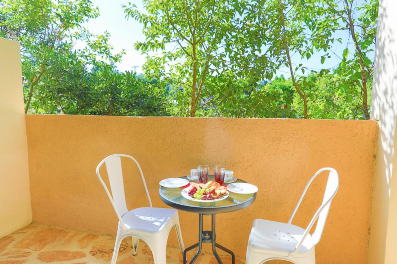 Senses Suites Дасия Екстериор снимка
